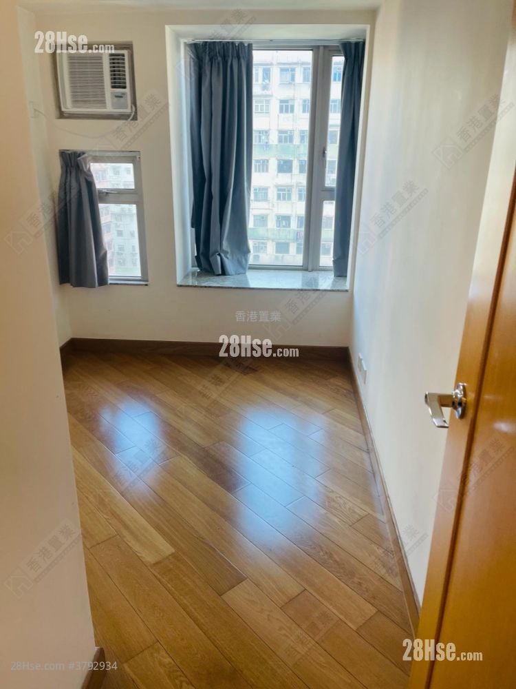 master room: Harbour Green Rental 2 Bedrooms , 1 Bathroom 482 ft²