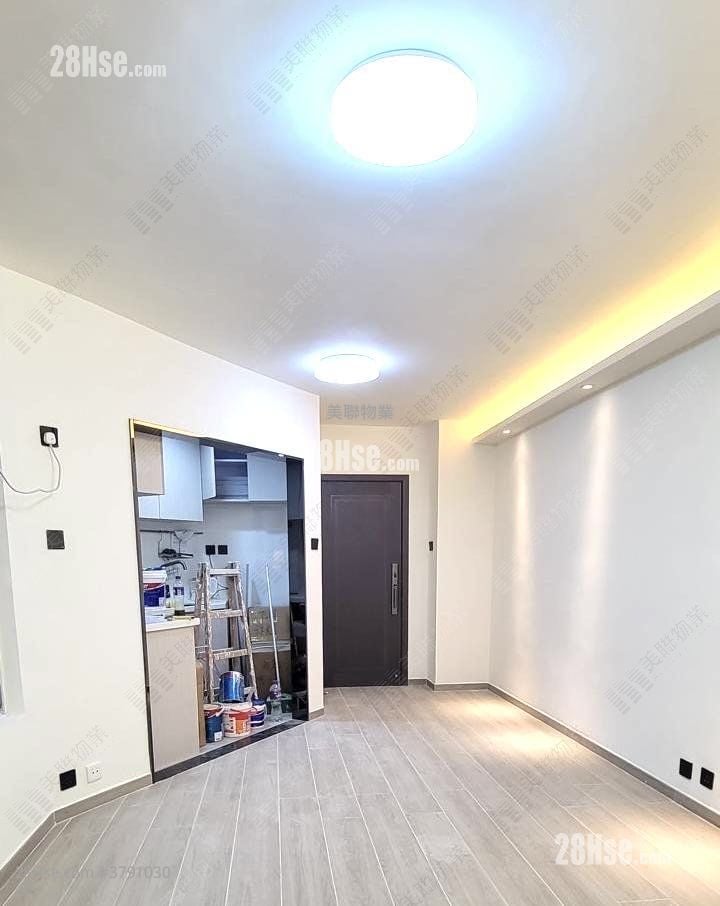 景峰花园 售盘 2 房 , 1 浴室 423 平方尺