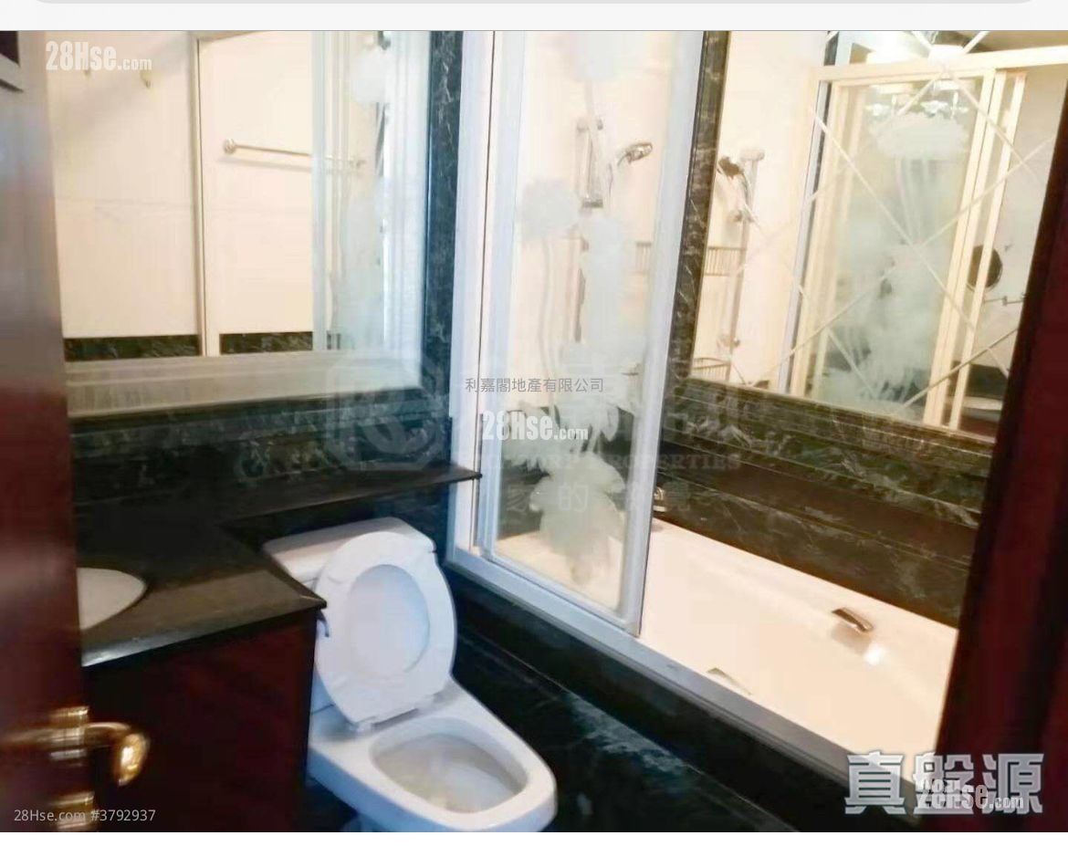 毕架山一号 售盘 3 房 1,047 平方尺