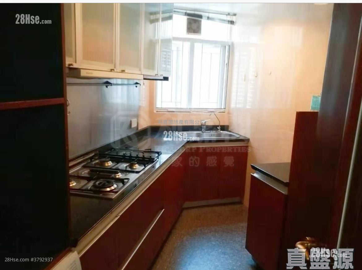 毕架山一号 售盘 3 房 1,047 平方尺