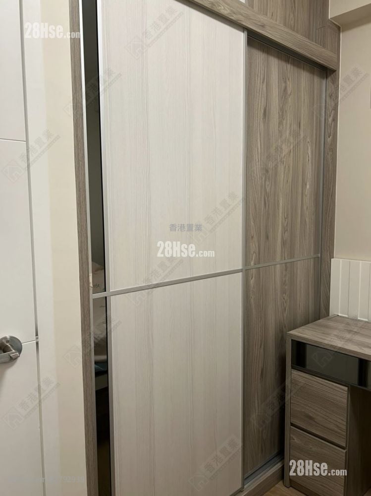 Harbour Green Sell 3 Bedrooms , 1 Bathroom 541 ft²