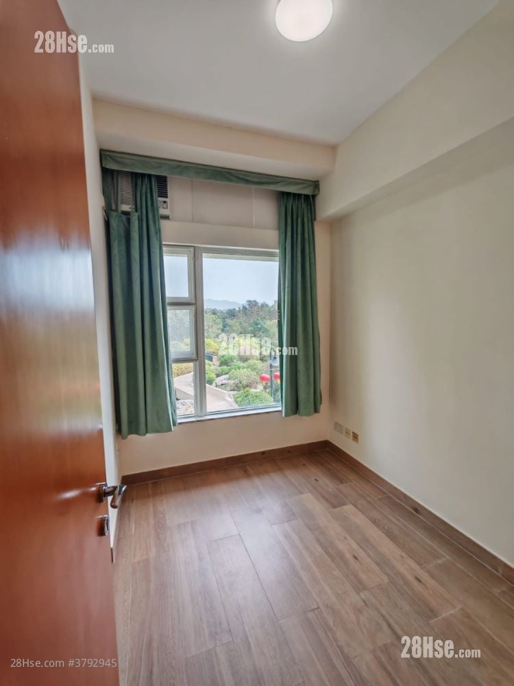 The Hillgrove Rental 3 Bedrooms , 2 Bathrooms 874 ft²