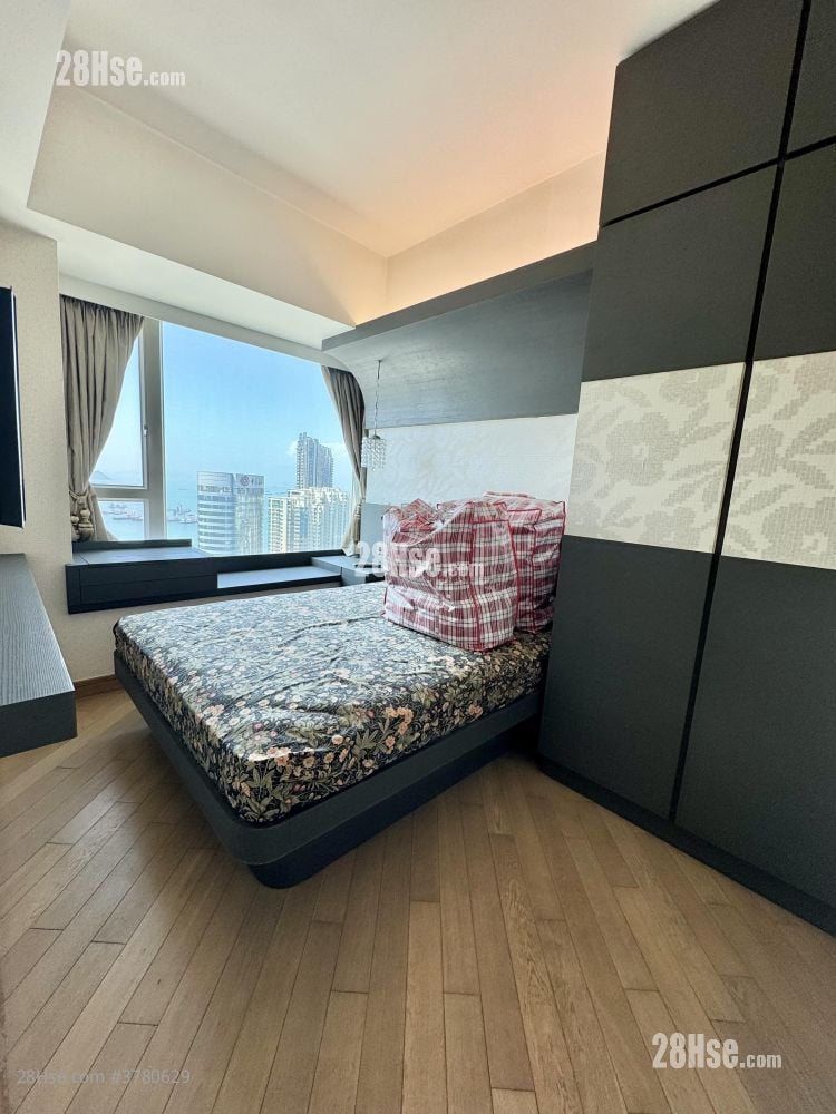 Florient Rise Sell 3 Bedrooms , 2 Bathrooms 649 ft²