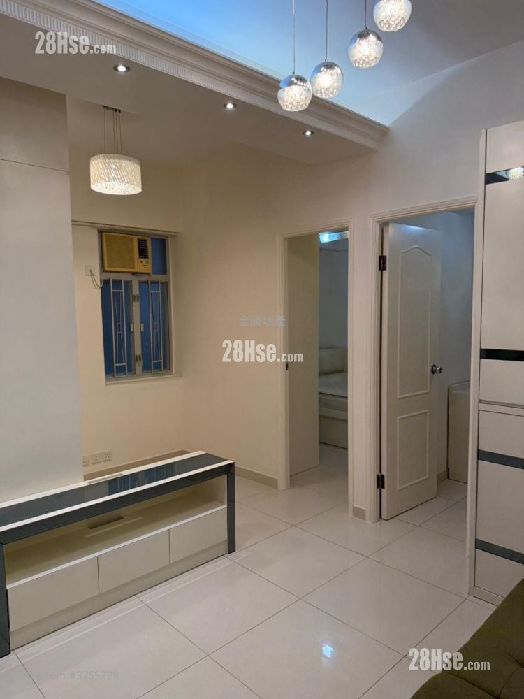 鸿德大厦 租盘 2 房 , 1 浴室 400 平方尺