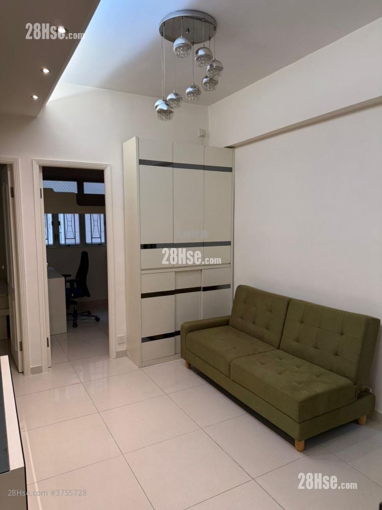 鸿德大厦 租盘 2 房 , 1 浴室 400 平方尺