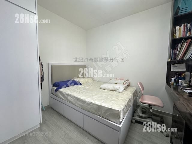 愉翠苑 售盘 3 房 , 2 浴室 650 平方尺