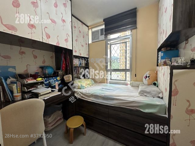 愉翠苑 售盘 3 房 , 2 浴室 650 平方尺