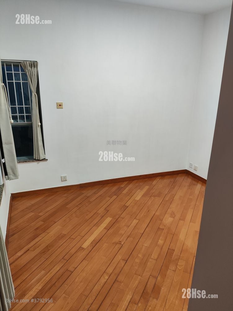 东堤湾畔 租盘 592 平方尺