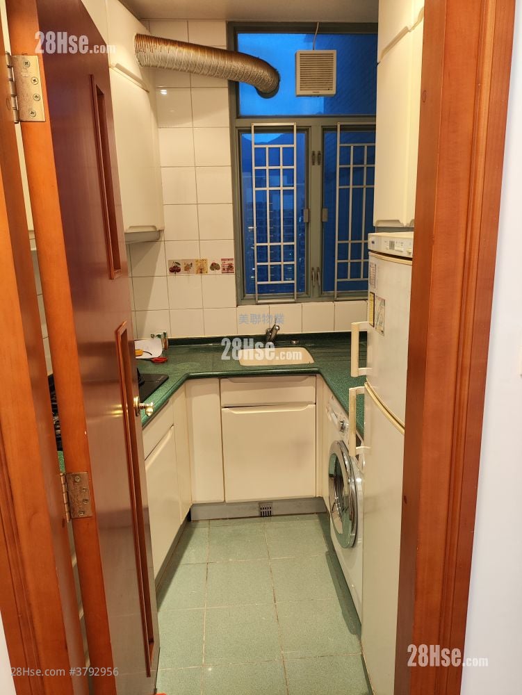 东堤湾畔 租盘 592 平方尺