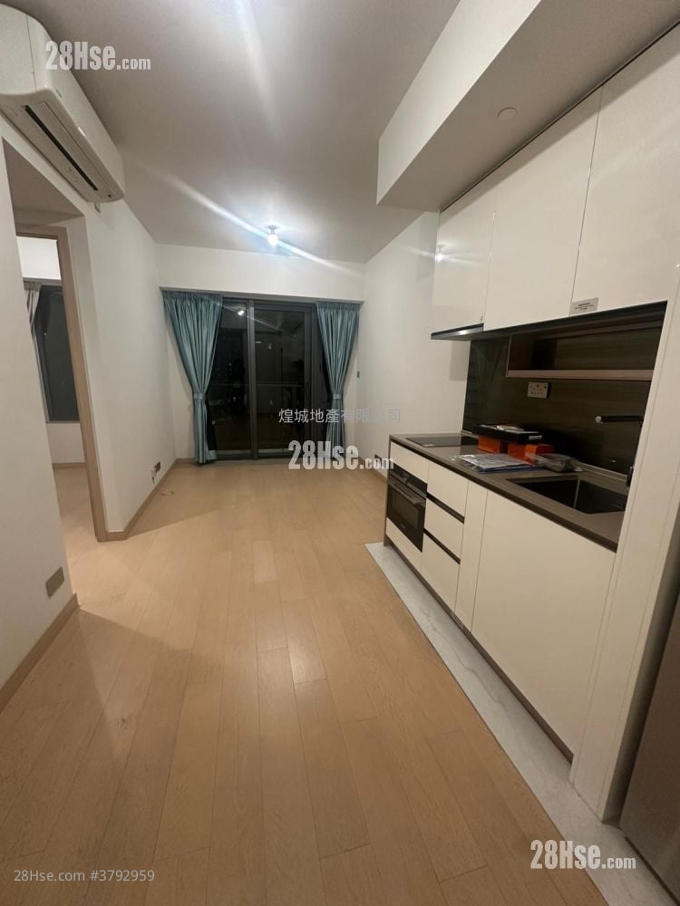 K. Summit Rental 2 Bedrooms , 1 Bathroom 466 ft²