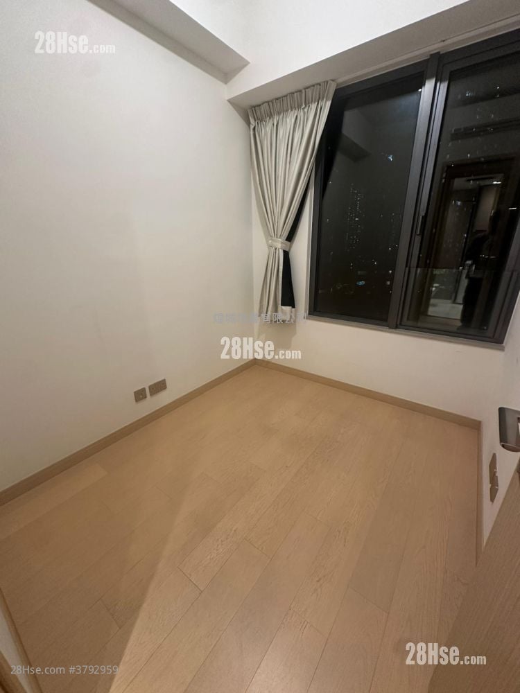 K. Summit Rental 2 Bedrooms , 1 Bathroom 466 ft²