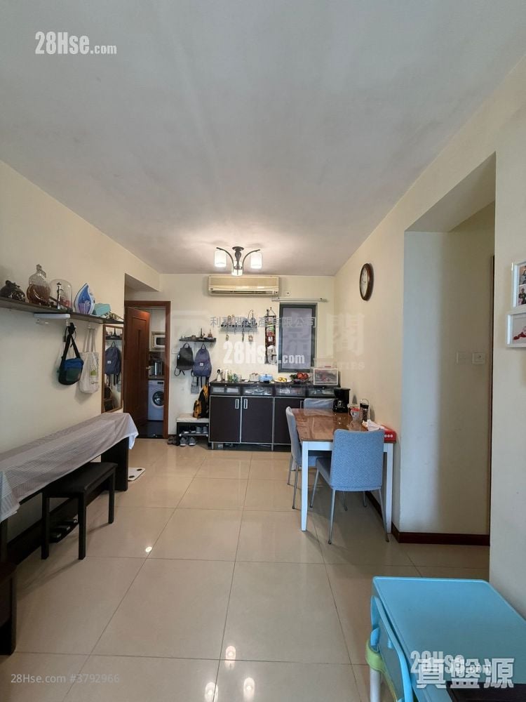 蔚蓝湾畔 售盘 3 房 , 2 浴室 653 平方尺