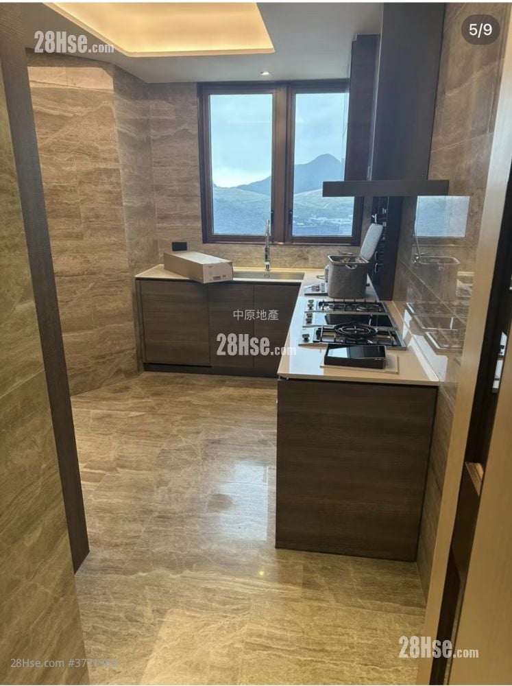 LP10 售盘 4 房 1,205 平方尺