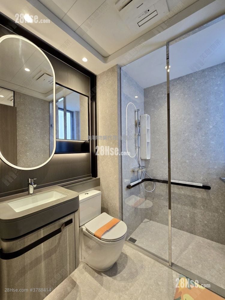 Sierra Sea 售盘 2 房 , 2 浴室 399 平方尺