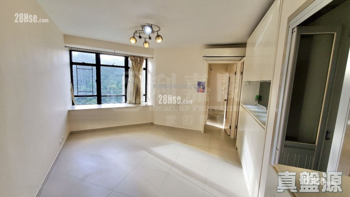 康怡花园 售盘 3 房 594 平方尺