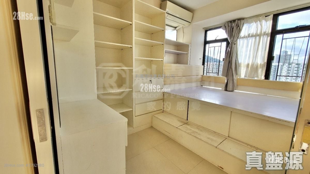 康怡花园 售盘 3 房 594 平方尺