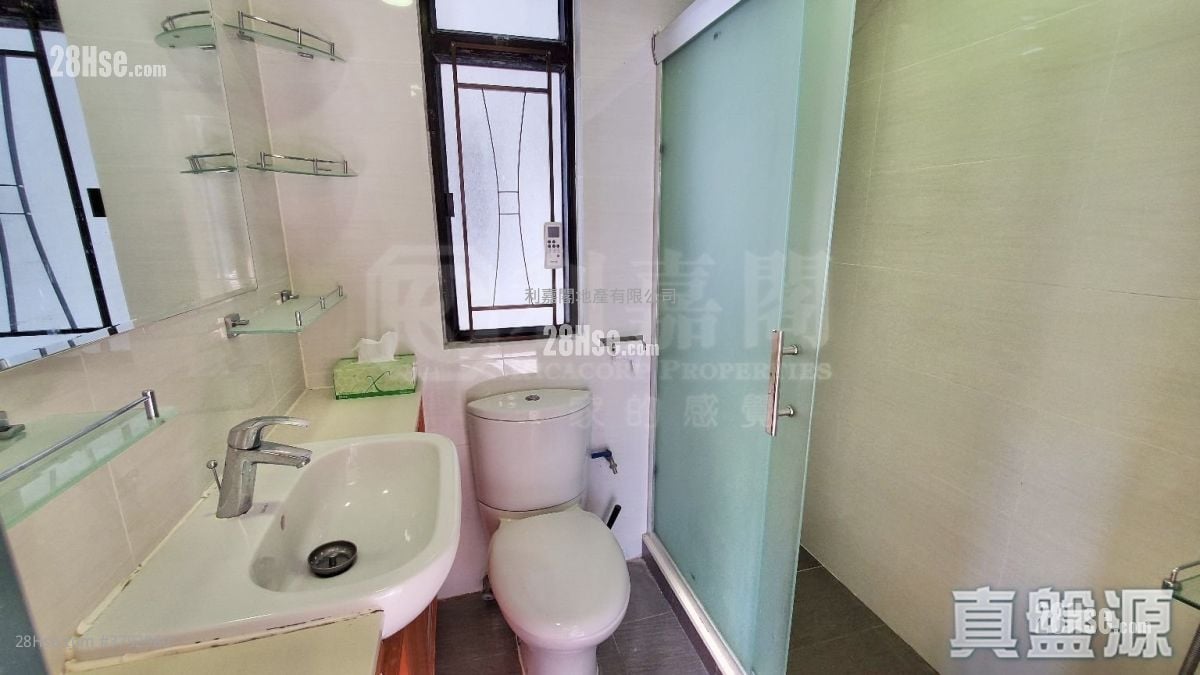 康怡花园 售盘 3 房 594 平方尺