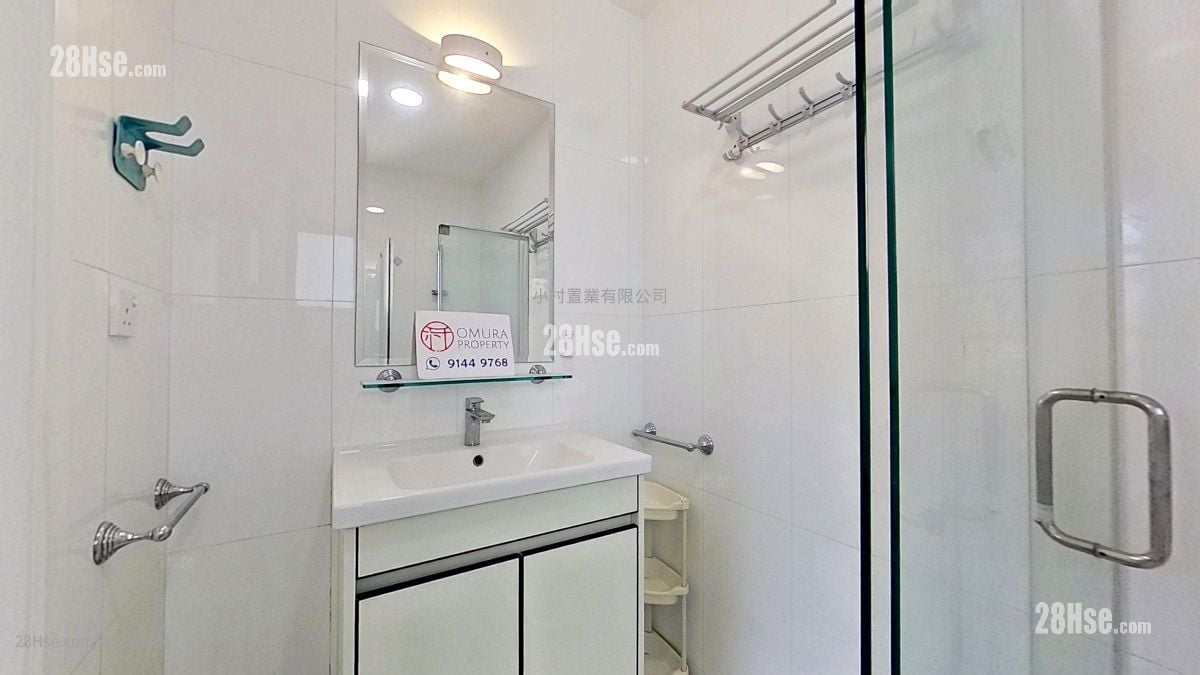 bathroom: 8 Sau Chuk Yuen Road Rental 3 Bedrooms , 2 Bathrooms 1,026 ft²
