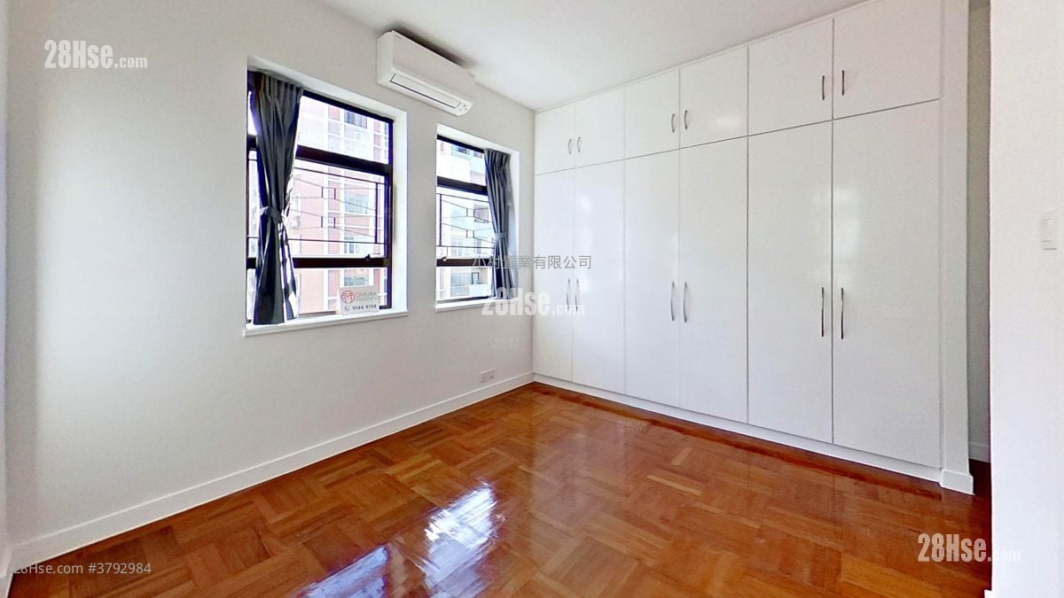 master room: 8 Sau Chuk Yuen Road Rental 3 Bedrooms , 2 Bathrooms 1,026 ft²