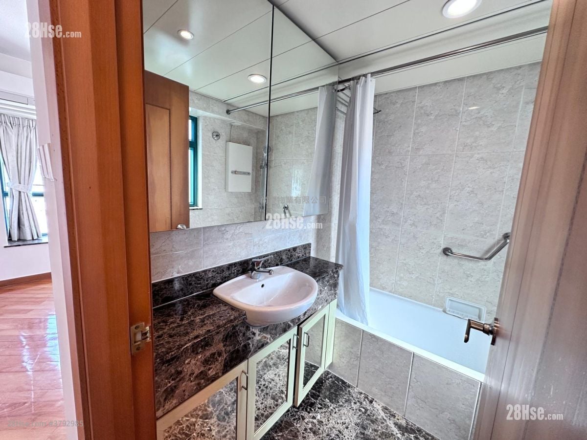 Dragon Pride Sell 3 Bedrooms , 2 Bathrooms 876 ft²