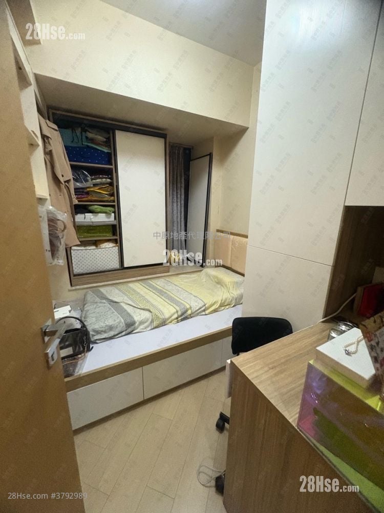 Park Signature Sell 3 Bedrooms , 1 Bathroom 615 ft²