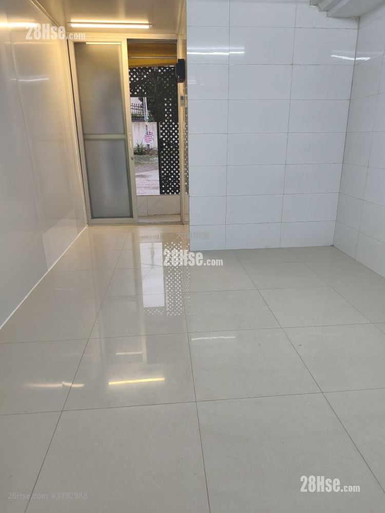 村屋 租盘 1 浴室 280 平方尺