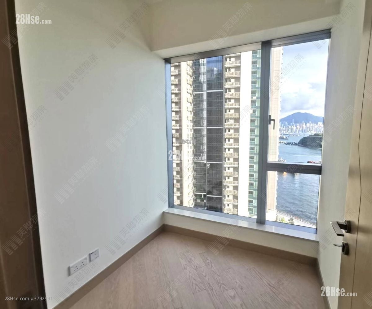 Grand Victoria Sell 2 Bedrooms , 1 Bathroom 448 ft²