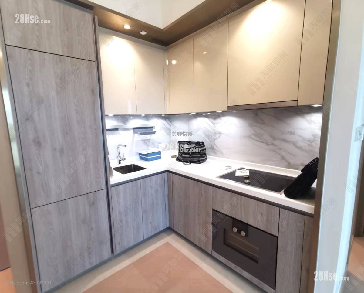 Grand Victoria Sell 2 Bedrooms , 1 Bathroom 448 ft²