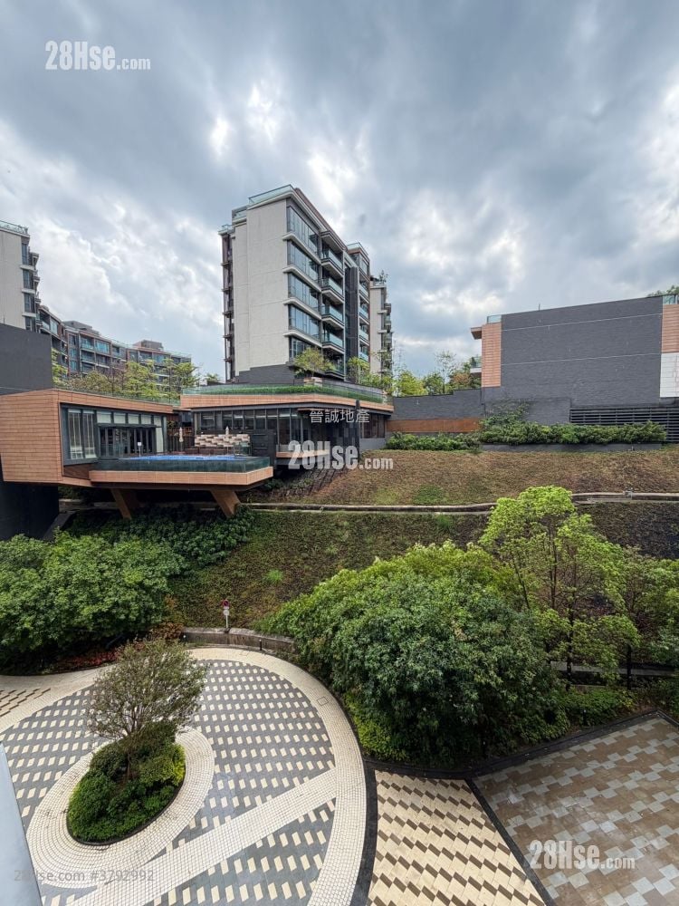 The Bloomsway Rental 4 Bedrooms , 3 Bathrooms 1,006 ft²