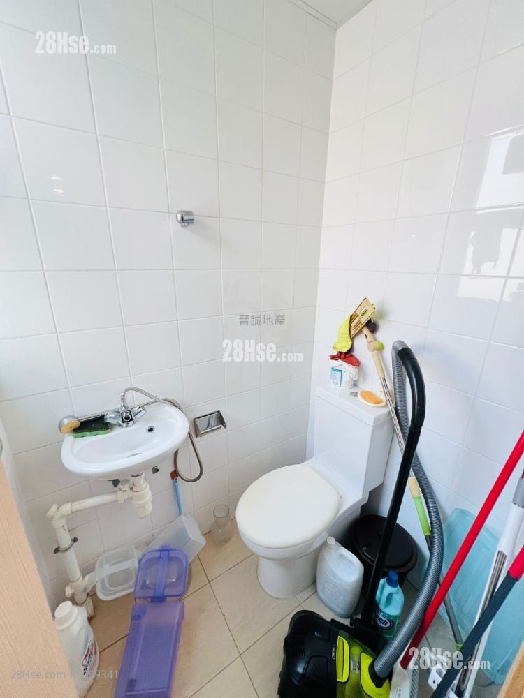 Avignon Sell 5+ Bedrooms , 4 Bathrooms 1,646 ft²