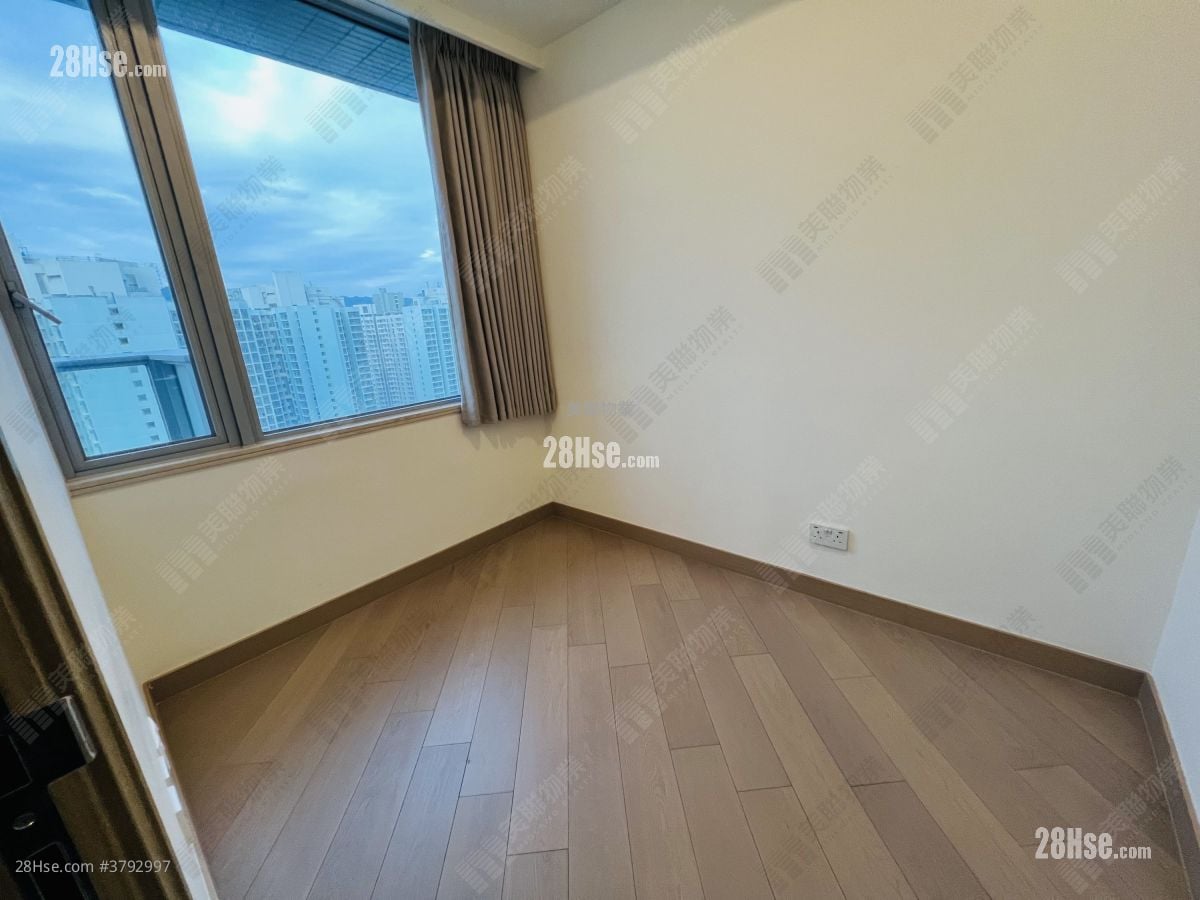 Cullinan West Rental 2 Bedrooms , 1 Bathroom 461 ft²