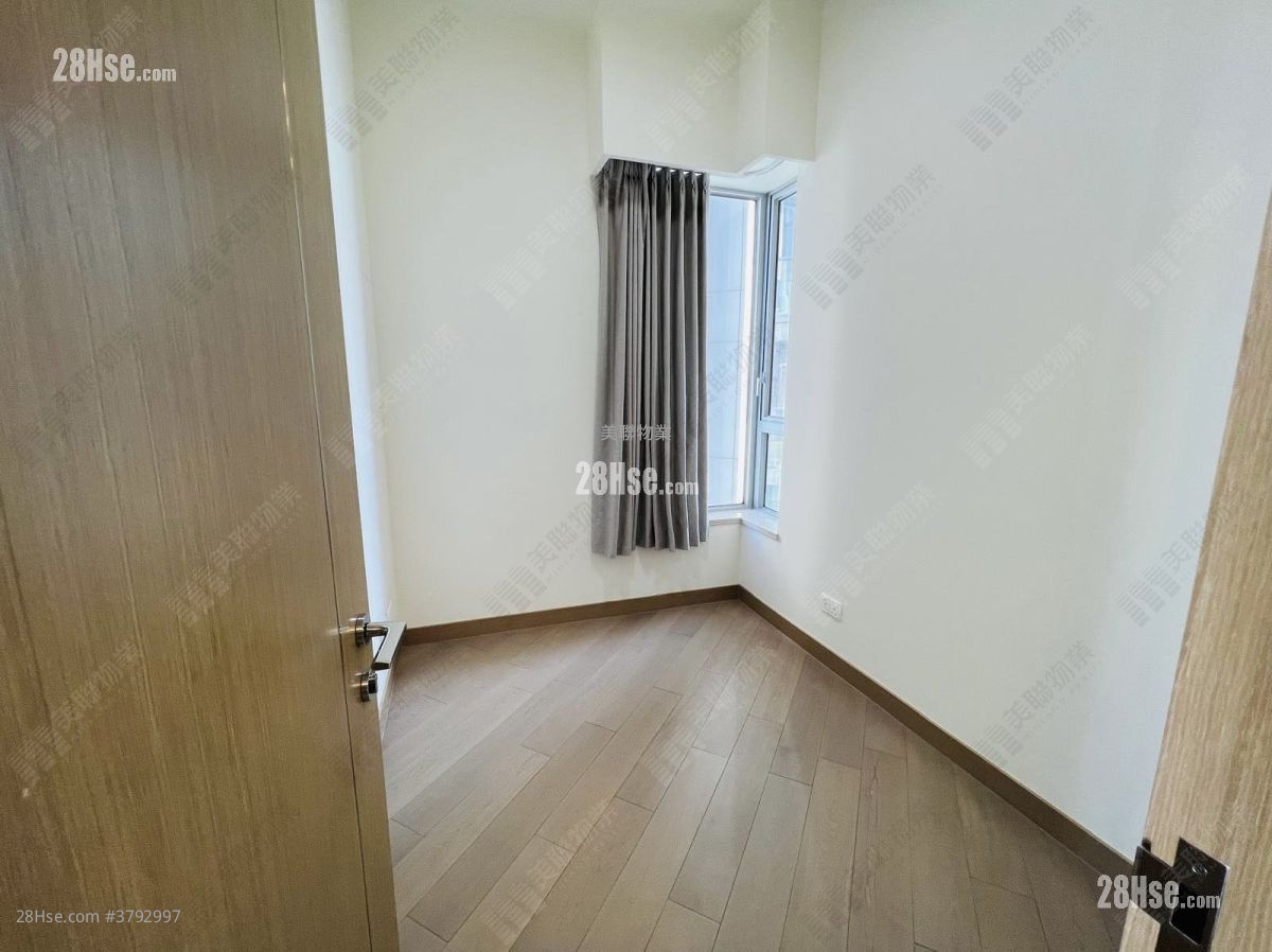 Cullinan West Rental 2 Bedrooms , 1 Bathroom 461 ft²