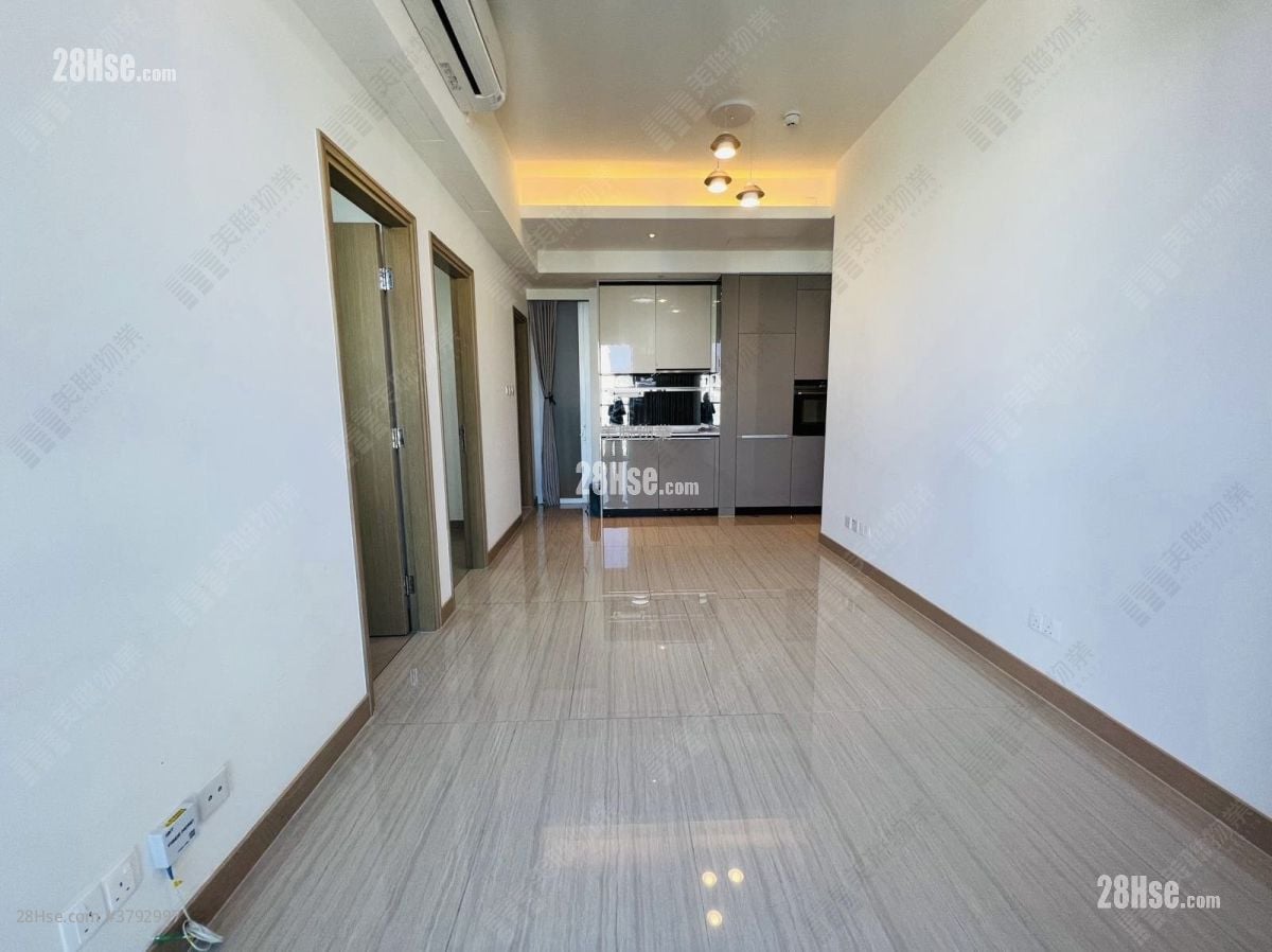 Cullinan West Rental 2 Bedrooms , 1 Bathroom 461 ft²