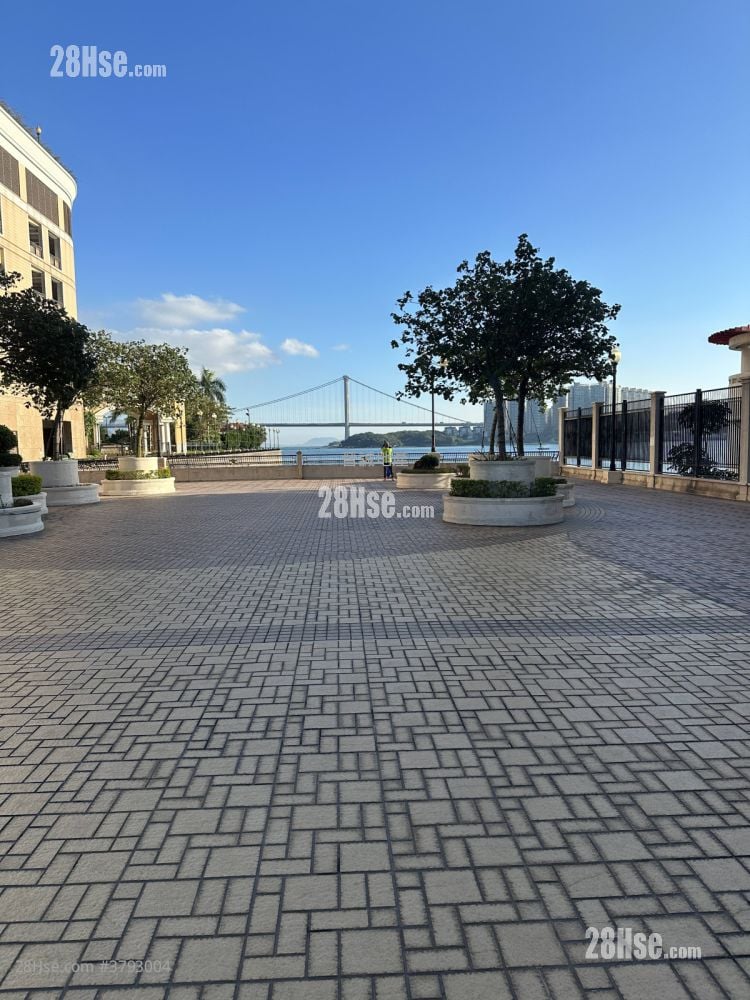 Bellagio Sell 2 Bedrooms , 1 Bathroom 575 ft²