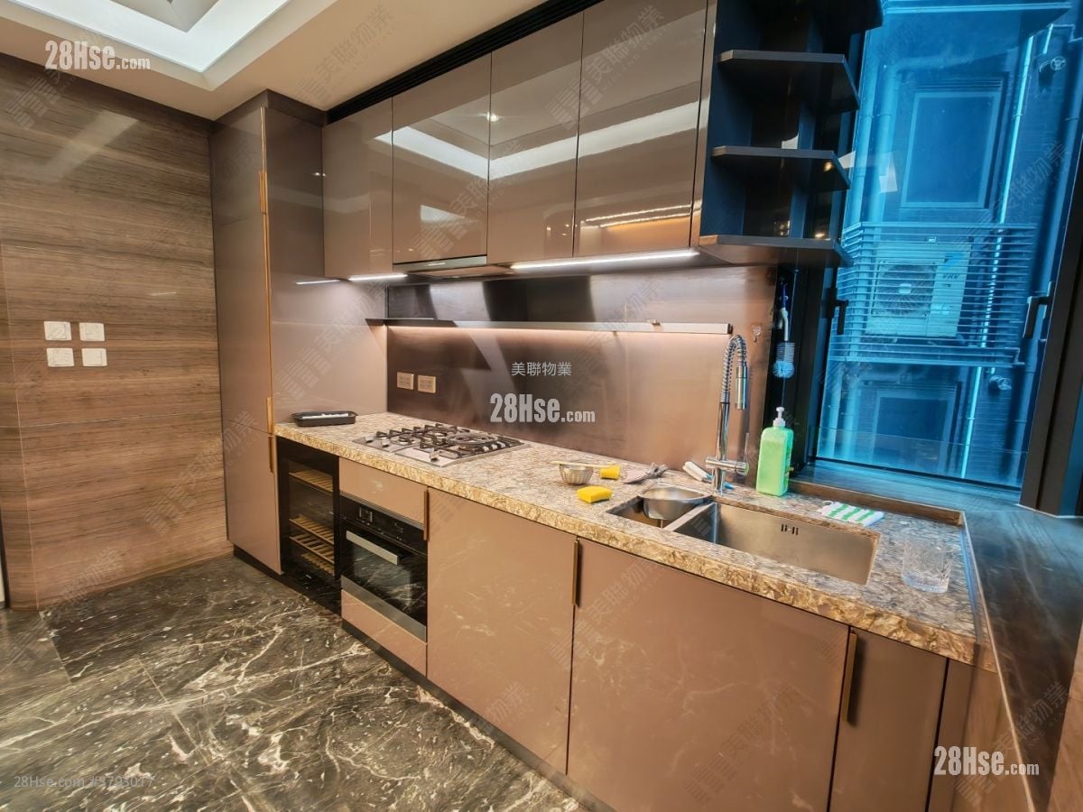 厨房: 高尔夫御苑 租盘 4 房 , 4 浴室 1,314 平方尺