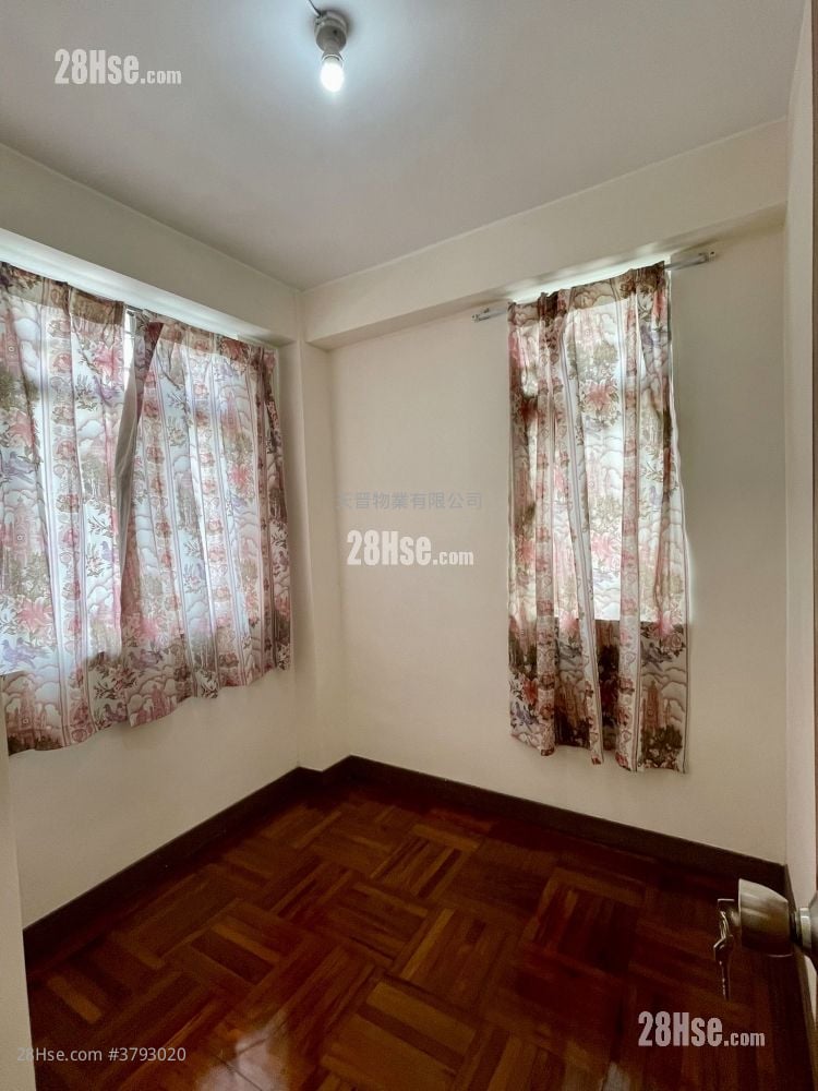 Double Mansion Sell 2 Bedrooms , 1 Bathroom 291 ft²