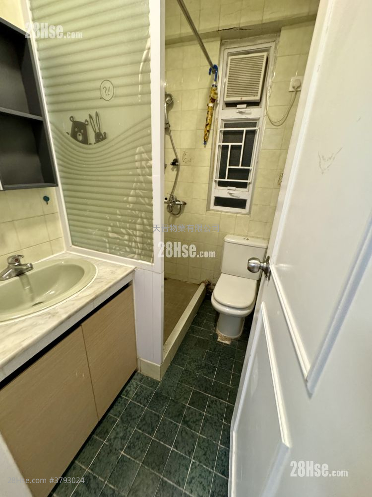 Whampoa Estate Sell 3 Bedrooms , 1 Bathroom 425 ft²