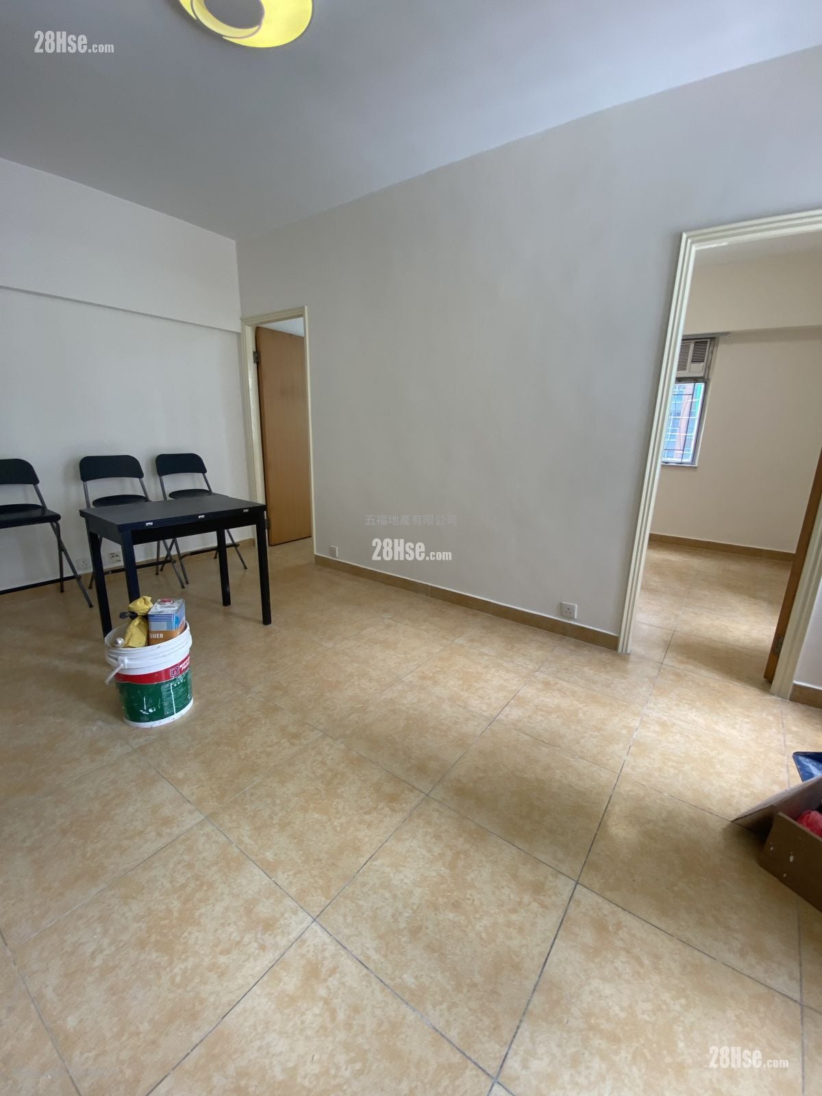 五福大厦 售盘 2 房 , 1 浴室 400 平方尺