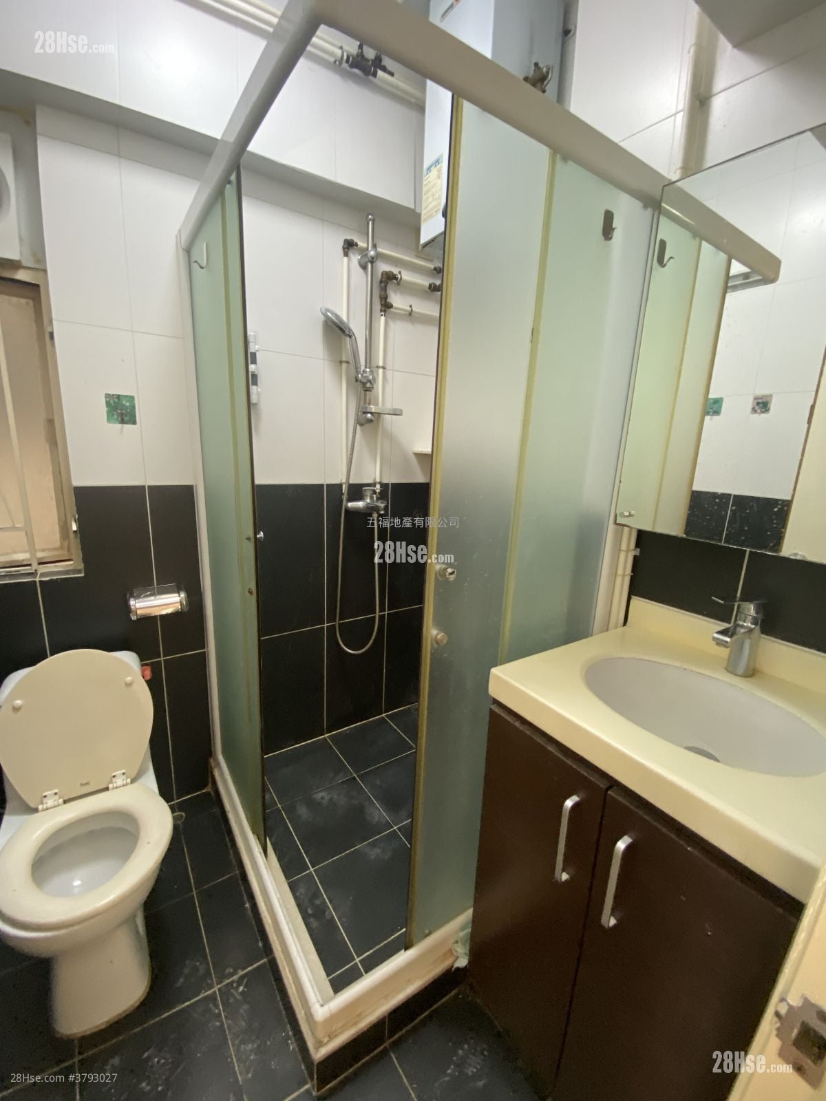 五福大厦 售盘 2 房 , 1 浴室 400 平方尺