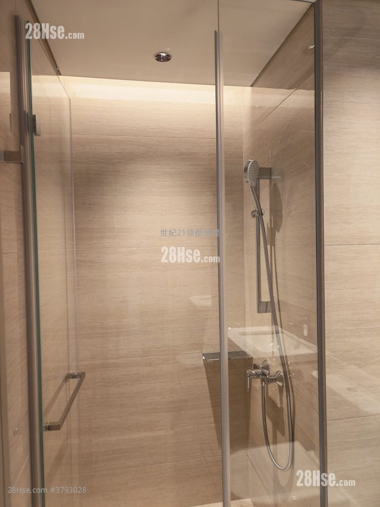 Gold Coast Bay Sell 1 Bedroom , 1 Bathroom 312 ft²