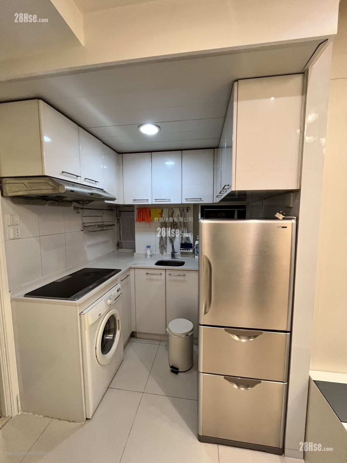 鸿德大厦 租盘 2 房 , 1 浴室 404 平方尺