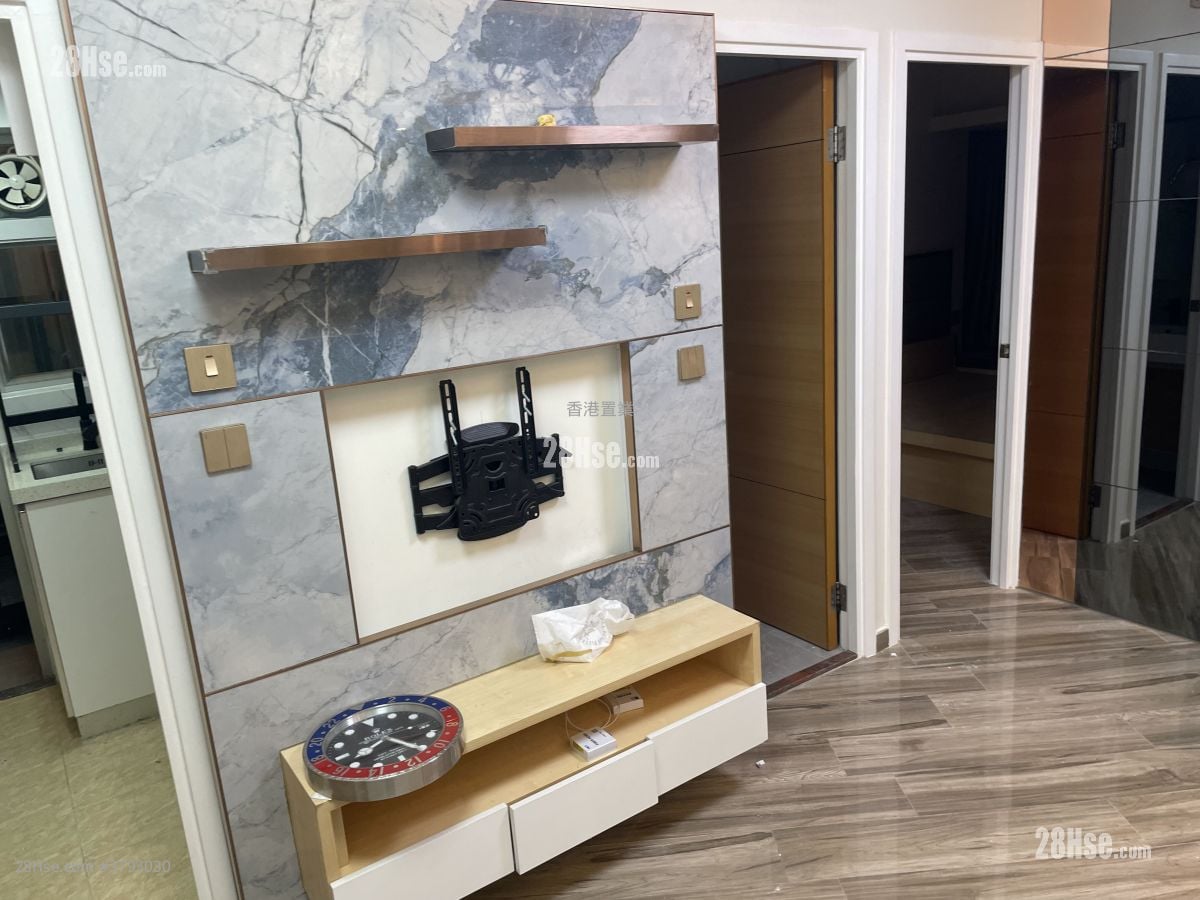 Metro Harbour View Rental 2 Bedrooms , 1 Bathroom 371 ft²