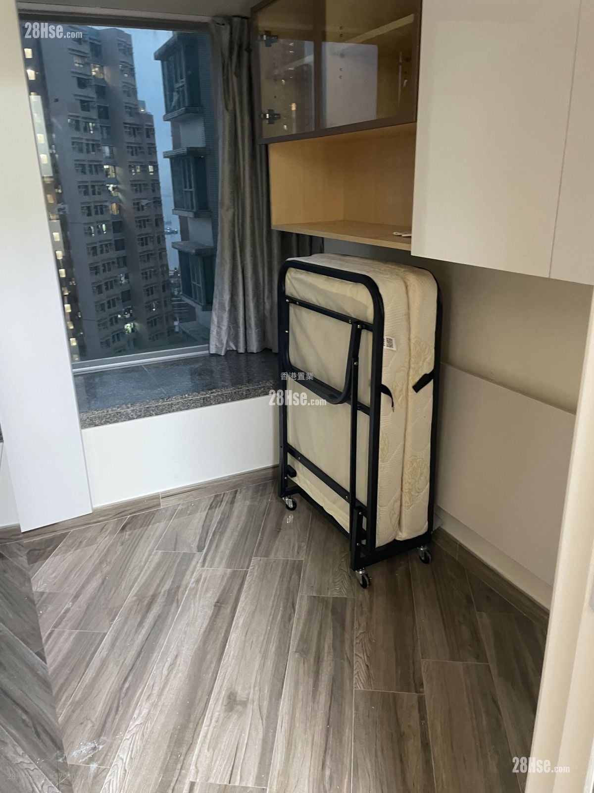 Metro Harbour View Rental 2 Bedrooms , 1 Bathroom 371 ft²