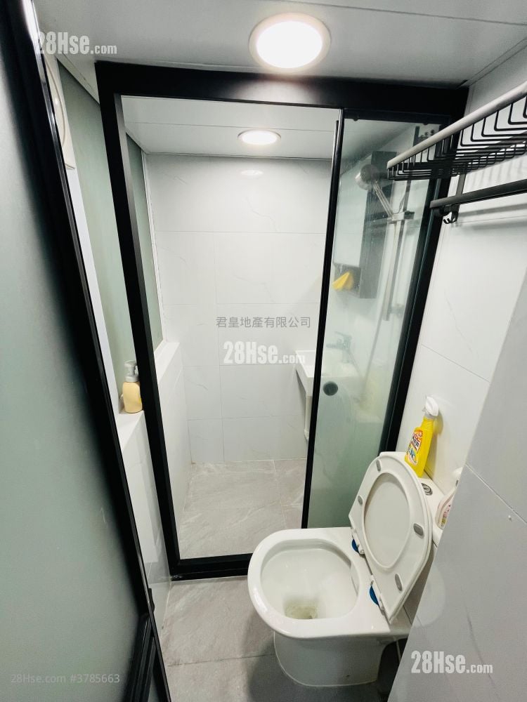 Man Ying Building Rental 1 Bedroom , 1 Bathroom 140 ft²
