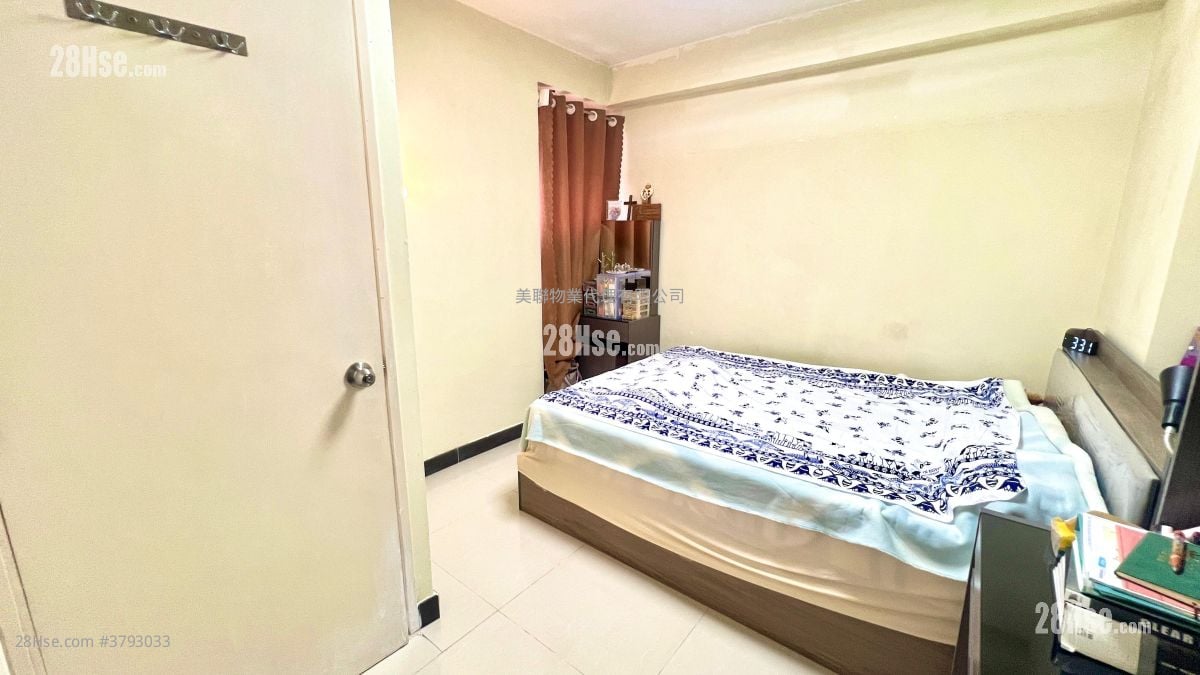 master room: Lido Garden Sell 3 Bedrooms , 2 Bathrooms 617 ft²