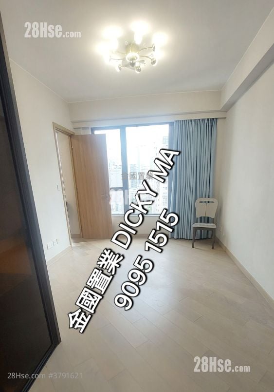 Arbour Rental 3 Bedrooms , 3 Bathrooms 752 ft²