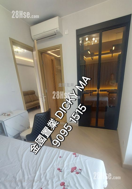 Arbour Rental 3 Bedrooms , 3 Bathrooms 752 ft²