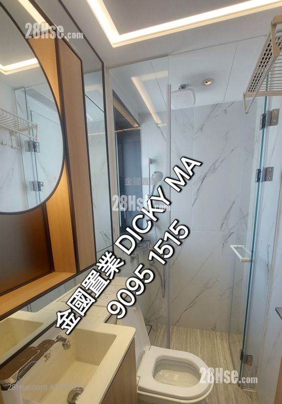 Arbour Rental 3 Bedrooms , 3 Bathrooms 752 ft²