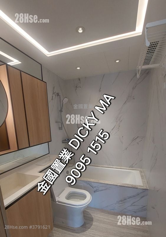 Arbour Rental 3 Bedrooms , 3 Bathrooms 752 ft²