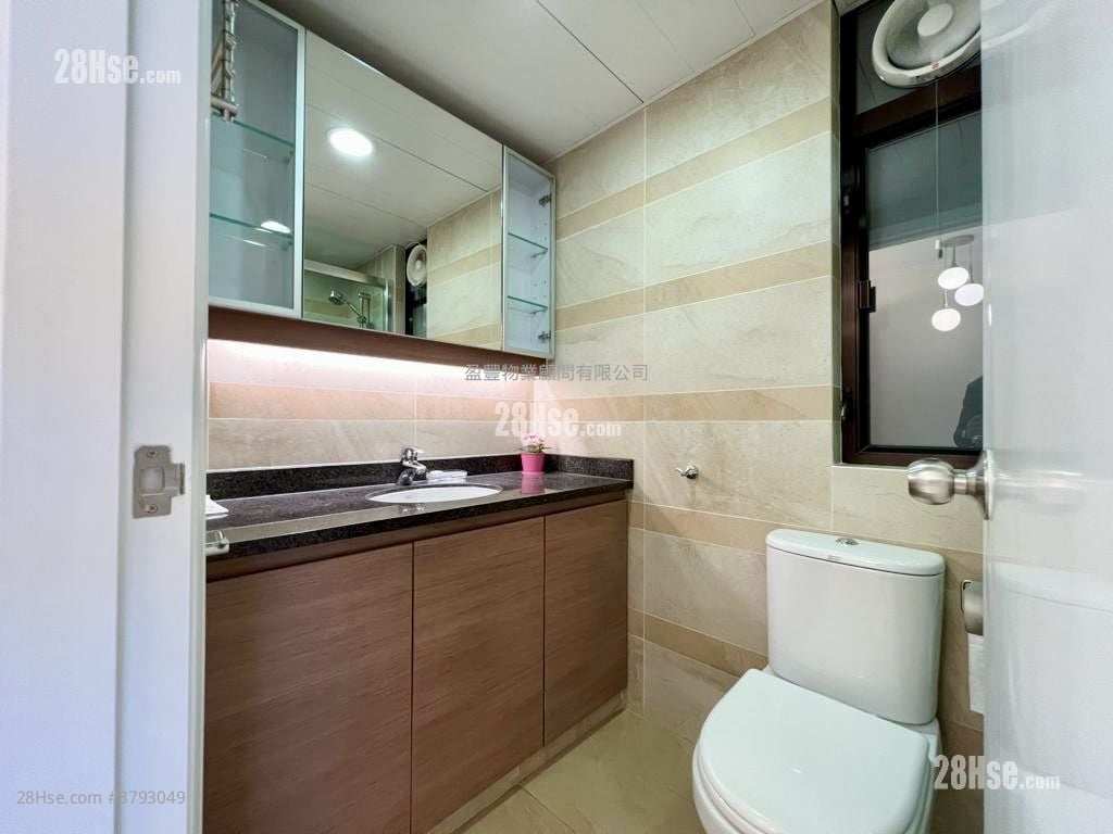 海殿大厦 租盘 2 房 , 1 浴室 624 平方尺